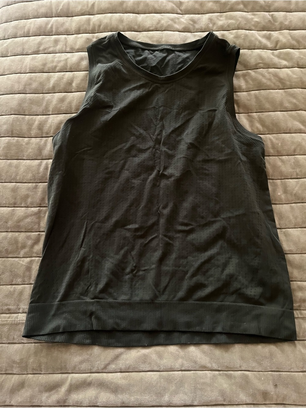 Athleta momentum tank